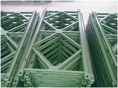 贵州贝雷架租赁—贝雷桁架片怎样受力的？