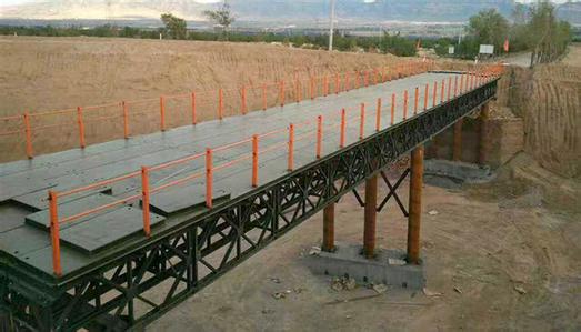 贝雷架制造时嵌入粗刚管的作用