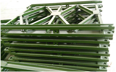 浅谈贝雷片的组装方式